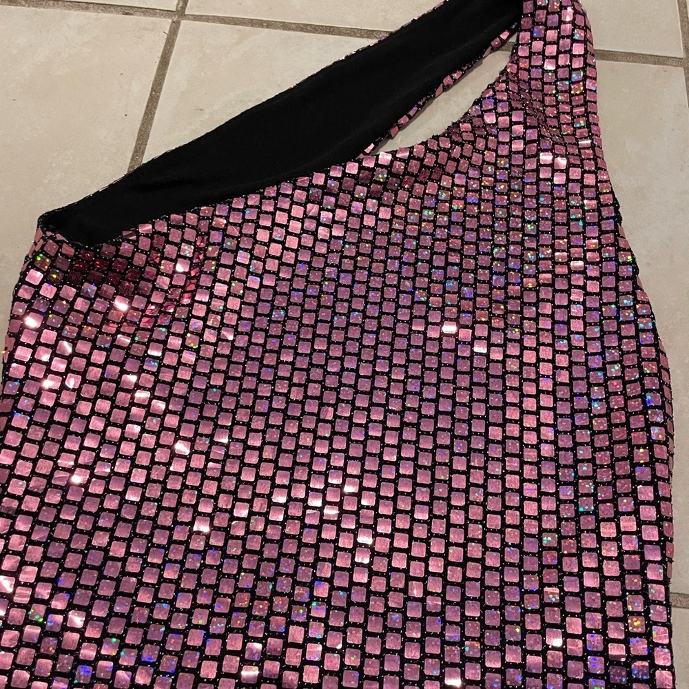 Blanc Noir One-Shoulder Sequin Dress in Pink and Black lining size small - Picture 3 of 3